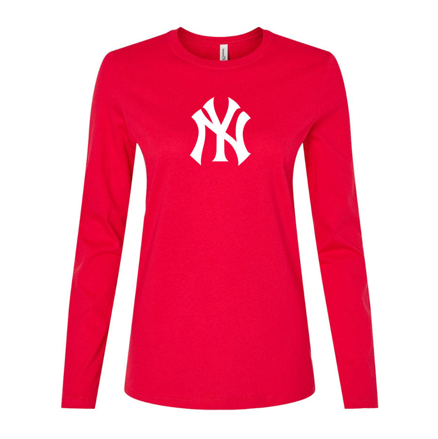 Women's NY Yankees Long Sleeve T-Shirt