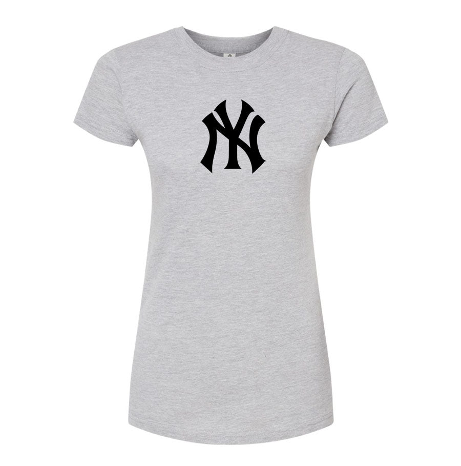 Women's NY Yankees Round Neck T-Shirt