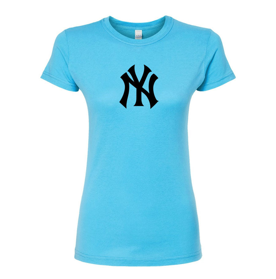 Women's NY Yankees Round Neck T-Shirt